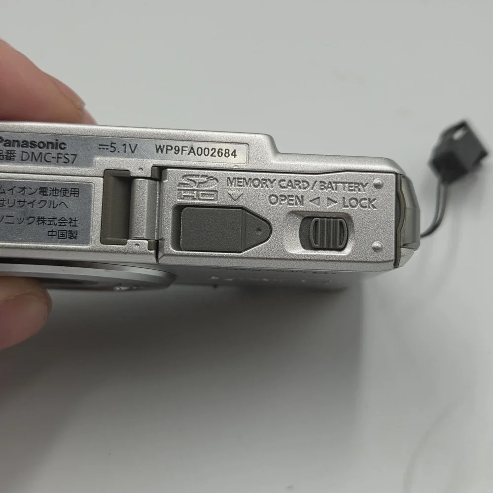 Japan Import Panasonic Lumix DMC-FS7 10MP Digital Camera Silver Leica Lens Teste